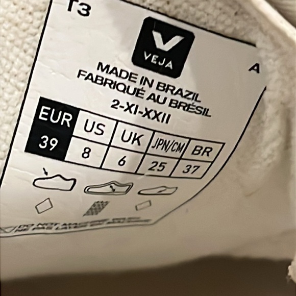 VEJA URCA CWL Sneakers - Picture 6 of 16